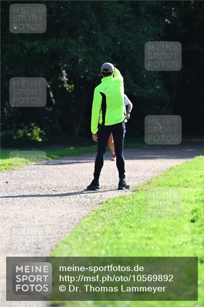 27.09.2026 - 35. Volkslauf durch das schöne Alstertal Dr. Thomas Lammeyer http://msf.ph/oto/10569892 27.09.2026 11:05:55 Laufen  meine-sportfotos.de
