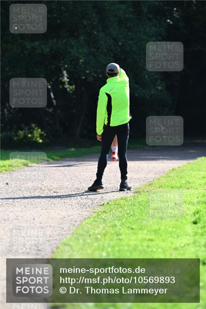 27.09.2026 - 35. Volkslauf durch das schöne Alstertal Dr. Thomas Lammeyer http://msf.ph/oto/10569893 27.09.2026 11:05:55 Laufen  meine-sportfotos.de