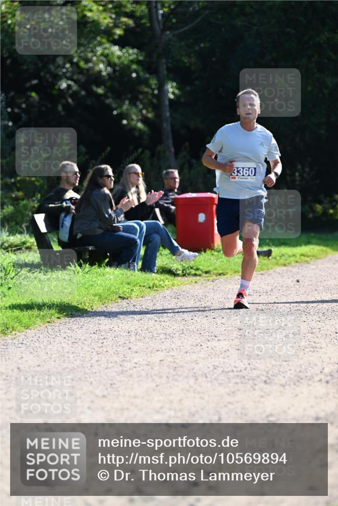 27.09.2026 - 35. Volkslauf durch das schöne Alstertal Dr. Thomas Lammeyer http://msf.ph/oto/10569894 27.09.2026 11:05:59 Laufen 3360 meine-sportfotos.de