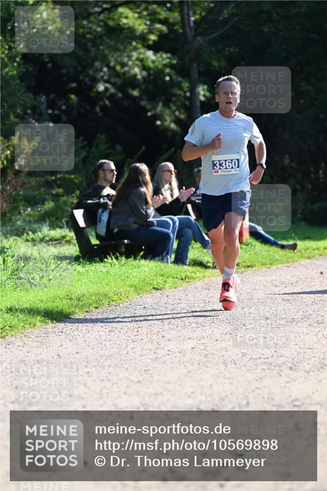 27.09.2026 - 35. Volkslauf durch das schöne Alstertal Dr. Thomas Lammeyer http://msf.ph/oto/10569898 27.09.2026 11:05:59 Laufen 3360 meine-sportfotos.de