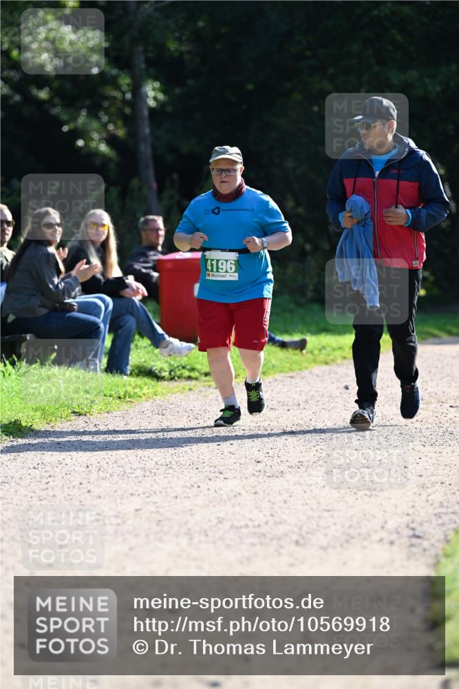 27.09.2026 - 35. Volkslauf durch das schöne Alstertal Dr. Thomas Lammeyer http://msf.ph/oto/10569918 27.09.2026 11:06:13 Laufen 4196 meine-sportfotos.de