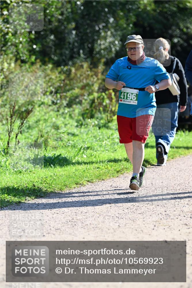 27.09.2026 - 35. Volkslauf durch das schöne Alstertal Dr. Thomas Lammeyer http://msf.ph/oto/10569923 27.09.2026 11:06:16 Laufen 4196 meine-sportfotos.de