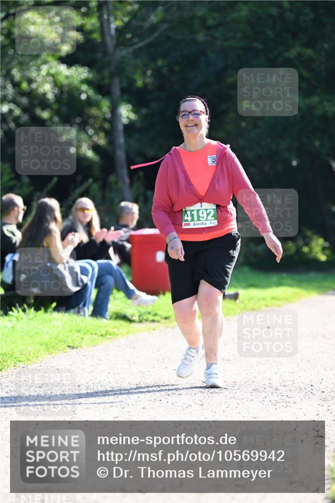 27.09.2026 - 35. Volkslauf durch das schöne Alstertal Dr. Thomas Lammeyer http://msf.ph/oto/10569942 27.09.2026 11:07:10 Laufen 4192 meine-sportfotos.de
