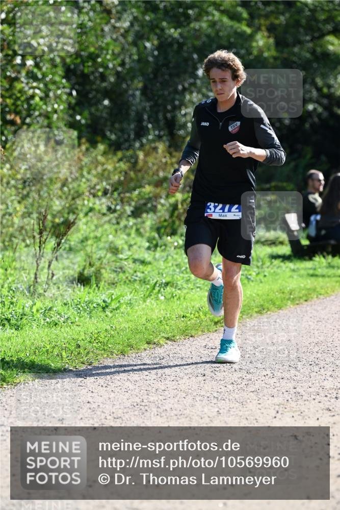 27.09.2026 - 35. Volkslauf durch das schöne Alstertal Dr. Thomas Lammeyer http://msf.ph/oto/10569960 27.09.2026 11:07:20 Laufen 3272 meine-sportfotos.de