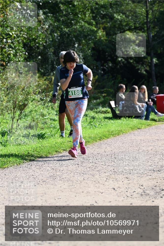 27.09.2026 - 35. Volkslauf durch das schöne Alstertal Dr. Thomas Lammeyer http://msf.ph/oto/10569971 27.09.2026 11:07:27 Laufen 4188 meine-sportfotos.de