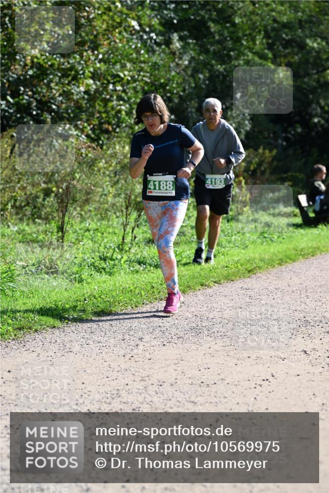 27.09.2026 - 35. Volkslauf durch das schöne Alstertal Dr. Thomas Lammeyer http://msf.ph/oto/10569975 27.09.2026 11:07:27 Laufen 4188, 4193 meine-sportfotos.de