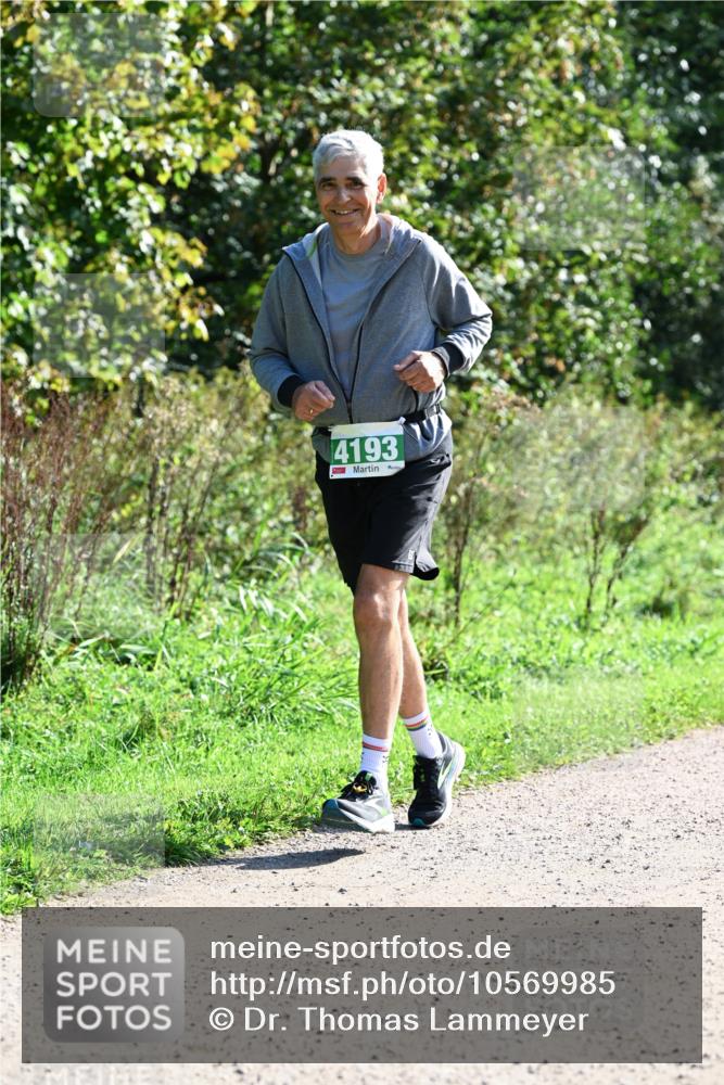 27.09.2026 - 35. Volkslauf durch das schöne Alstertal Dr. Thomas Lammeyer http://msf.ph/oto/10569985 27.09.2026 11:07:30 Laufen 4193 meine-sportfotos.de