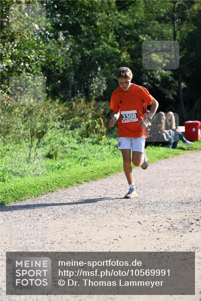 27.09.2026 - 35. Volkslauf durch das schöne Alstertal Dr. Thomas Lammeyer http://msf.ph/oto/10569991 27.09.2026 11:07:52 Laufen 3308 meine-sportfotos.de