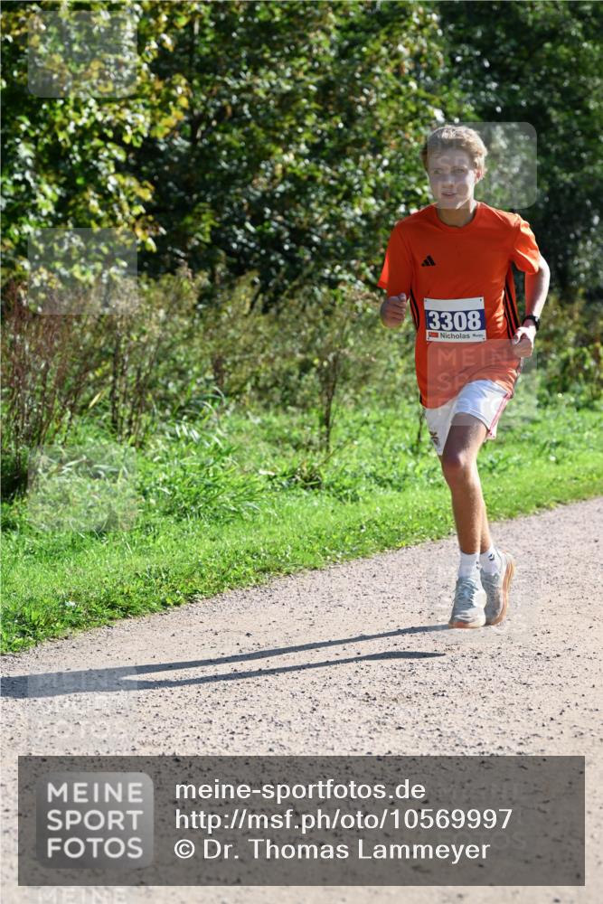 27.09.2026 - 35. Volkslauf durch das schöne Alstertal Dr. Thomas Lammeyer http://msf.ph/oto/10569997 27.09.2026 11:07:53 Laufen 3308 meine-sportfotos.de