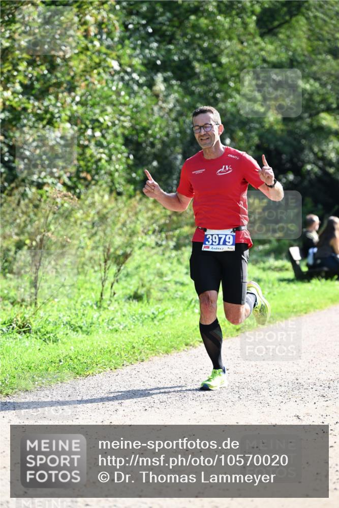 27.09.2026 - 35. Volkslauf durch das schöne Alstertal Dr. Thomas Lammeyer http://msf.ph/oto/10570020 27.09.2026 11:08:48 Laufen 3979 meine-sportfotos.de