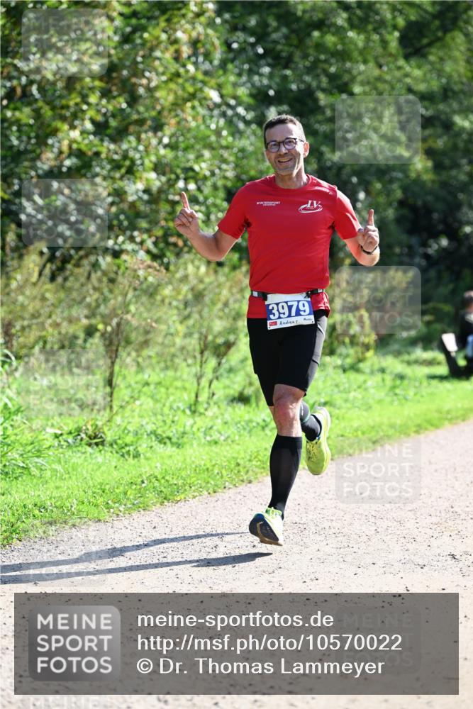 27.09.2026 - 35. Volkslauf durch das schöne Alstertal Dr. Thomas Lammeyer http://msf.ph/oto/10570022 27.09.2026 11:08:48 Laufen 3979 meine-sportfotos.de