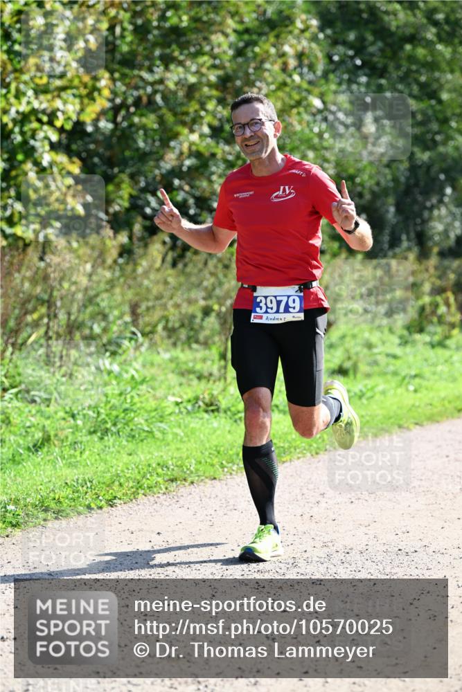 27.09.2026 - 35. Volkslauf durch das schöne Alstertal Dr. Thomas Lammeyer http://msf.ph/oto/10570025 27.09.2026 11:08:48 Laufen 3979 meine-sportfotos.de