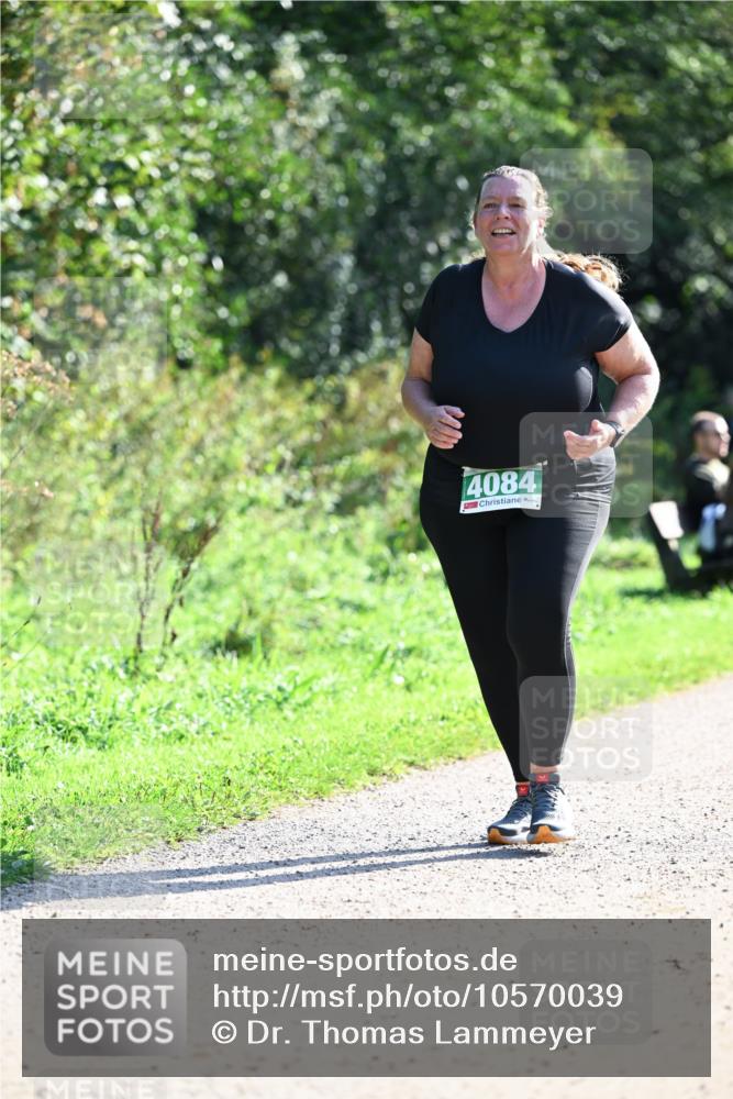 27.09.2026 - 35. Volkslauf durch das schöne Alstertal Dr. Thomas Lammeyer http://msf.ph/oto/10570039 27.09.2026 11:09:06 Laufen 4084 meine-sportfotos.de