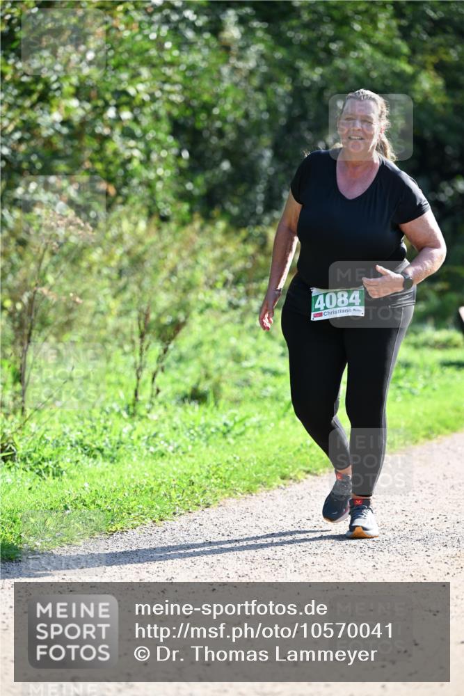 27.09.2026 - 35. Volkslauf durch das schöne Alstertal Dr. Thomas Lammeyer http://msf.ph/oto/10570041 27.09.2026 11:09:06 Laufen 4084 meine-sportfotos.de