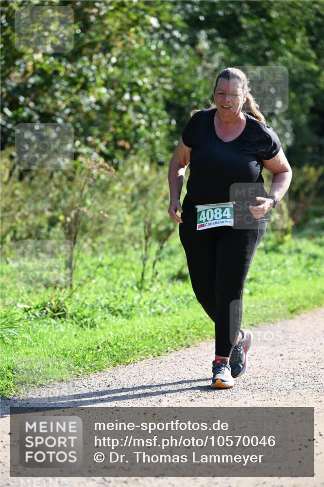 27.09.2026 - 35. Volkslauf durch das schöne Alstertal Dr. Thomas Lammeyer http://msf.ph/oto/10570046 27.09.2026 11:09:07 Laufen 4084 meine-sportfotos.de