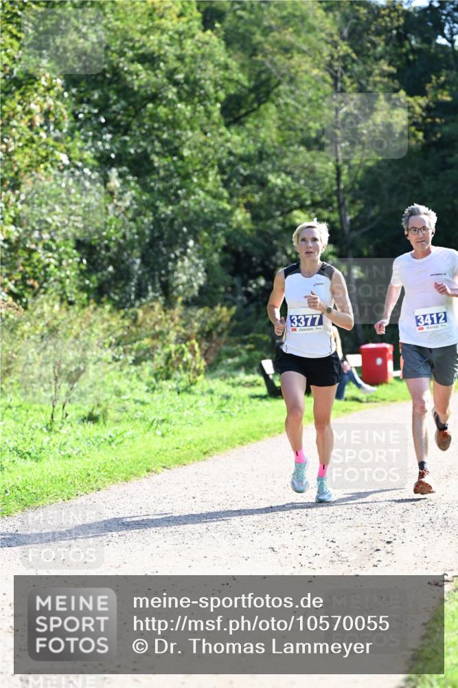 27.09.2026 - 35. Volkslauf durch das schöne Alstertal Dr. Thomas Lammeyer http://msf.ph/oto/10570055 27.09.2026 11:09:09 Laufen 3377, 3412 meine-sportfotos.de