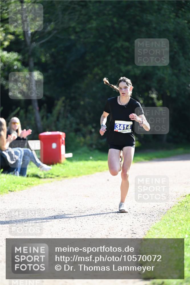 27.09.2026 - 35. Volkslauf durch das schöne Alstertal Dr. Thomas Lammeyer http://msf.ph/oto/10570072 27.09.2026 11:09:15 Laufen 3414 meine-sportfotos.de