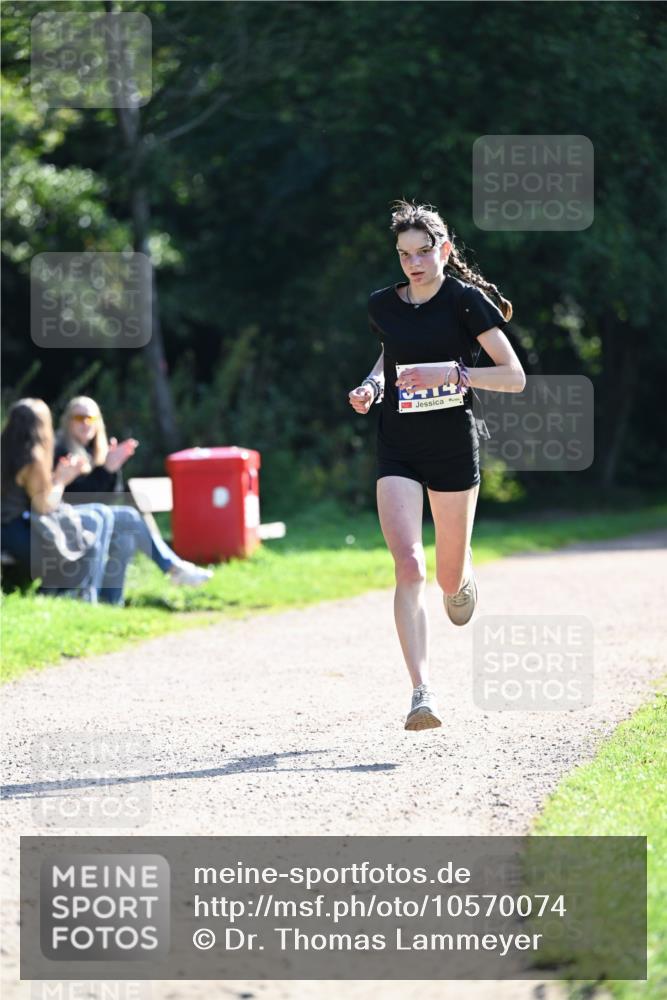 27.09.2026 - 35. Volkslauf durch das schöne Alstertal Dr. Thomas Lammeyer http://msf.ph/oto/10570074 27.09.2026 11:09:15 Laufen  meine-sportfotos.de