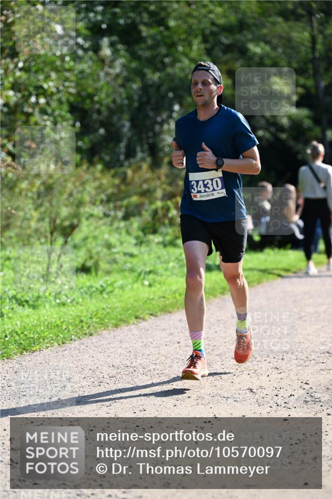 27.09.2026 - 35. Volkslauf durch das schöne Alstertal Dr. Thomas Lammeyer http://msf.ph/oto/10570097 27.09.2026 11:09:22 Laufen 3430 meine-sportfotos.de