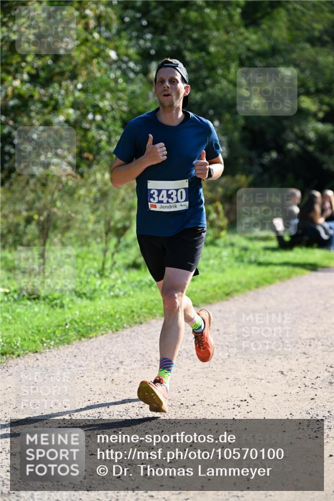 27.09.2026 - 35. Volkslauf durch das schöne Alstertal Dr. Thomas Lammeyer http://msf.ph/oto/10570100 27.09.2026 11:09:23 Laufen 3430 meine-sportfotos.de