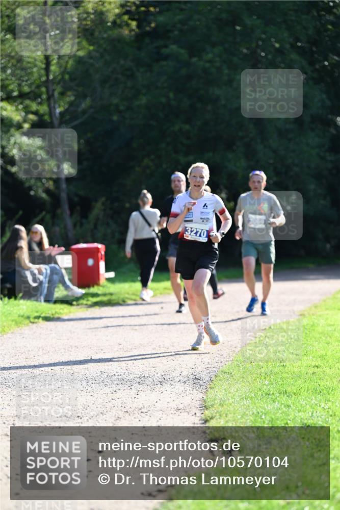 27.09.2026 - 35. Volkslauf durch das schöne Alstertal Dr. Thomas Lammeyer http://msf.ph/oto/10570104 27.09.2026 11:09:27 Laufen 3270 meine-sportfotos.de