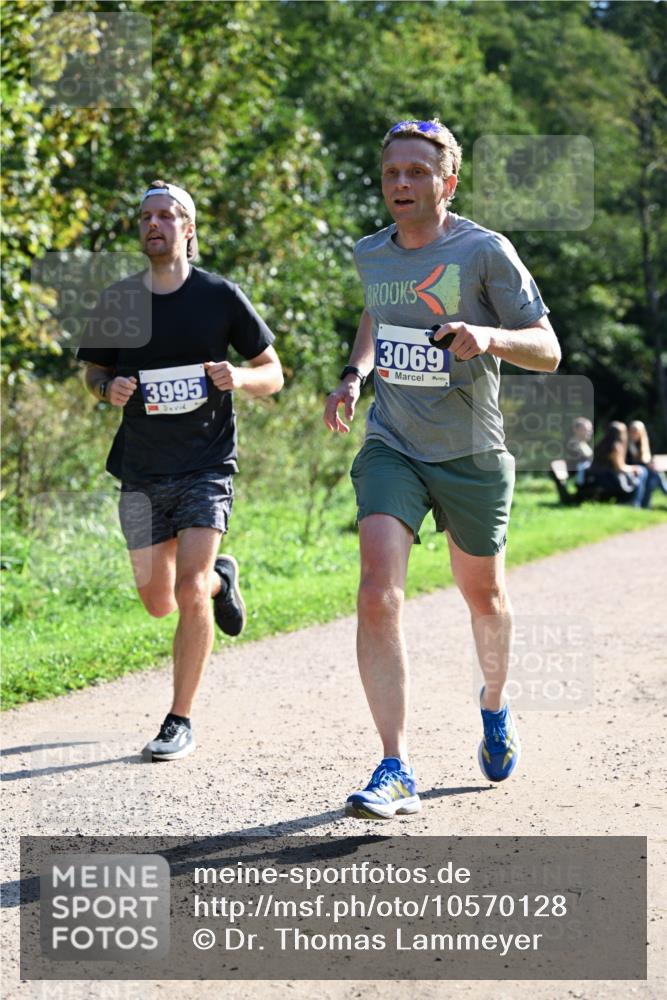 27.09.2026 - 35. Volkslauf durch das schöne Alstertal Dr. Thomas Lammeyer http://msf.ph/oto/10570128 27.09.2026 11:09:32 Laufen 3995, 3069 meine-sportfotos.de