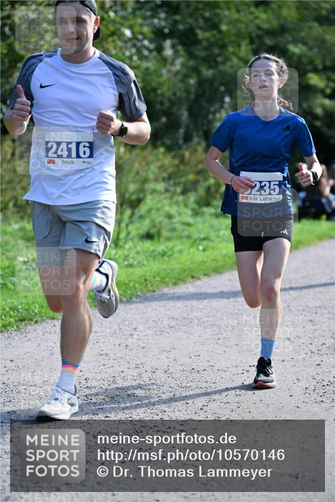 27.09.2026 - 35. Volkslauf durch das schöne Alstertal Dr. Thomas Lammeyer http://msf.ph/oto/10570146 27.09.2026 11:09:57 Laufen 2416, 235 meine-sportfotos.de
