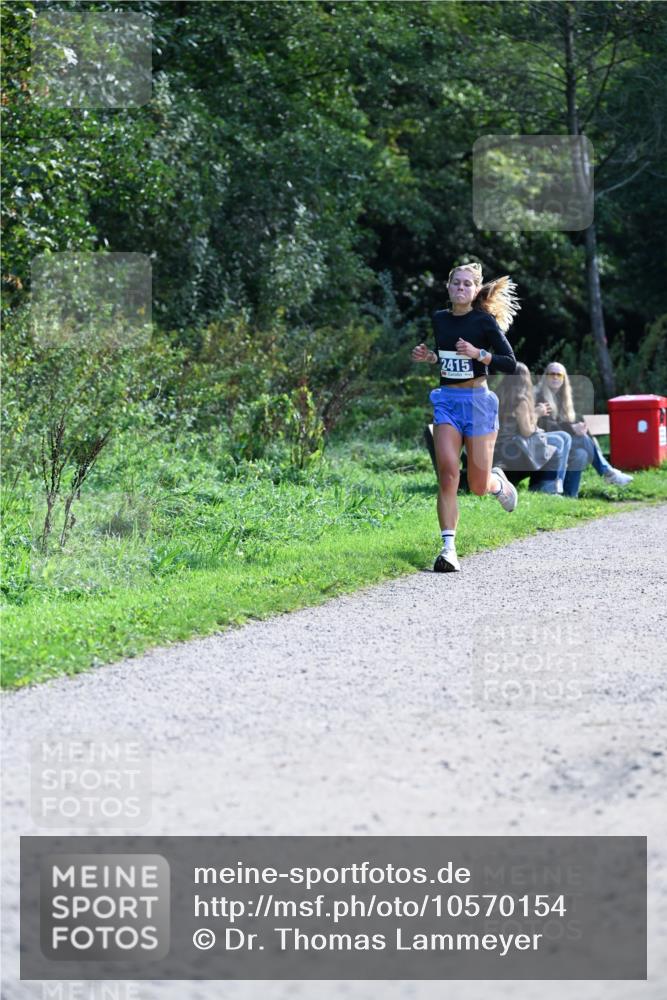 27.09.2026 - 35. Volkslauf durch das schöne Alstertal Dr. Thomas Lammeyer http://msf.ph/oto/10570154 27.09.2026 11:10:01 Laufen 2415 meine-sportfotos.de