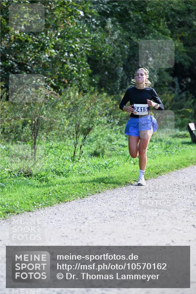 27.09.2026 - 35. Volkslauf durch das schöne Alstertal Dr. Thomas Lammeyer http://msf.ph/oto/10570162 27.09.2026 11:10:02 Laufen 2415 meine-sportfotos.de