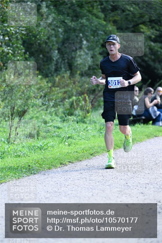27.09.2026 - 35. Volkslauf durch das schöne Alstertal Dr. Thomas Lammeyer http://msf.ph/oto/10570177 27.09.2026 11:10:15 Laufen 3013 meine-sportfotos.de