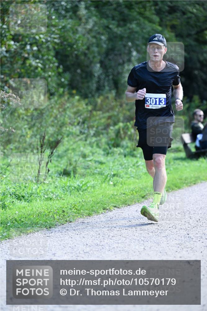 27.09.2026 - 35. Volkslauf durch das schöne Alstertal Dr. Thomas Lammeyer http://msf.ph/oto/10570179 27.09.2026 11:10:15 Laufen 3013 meine-sportfotos.de