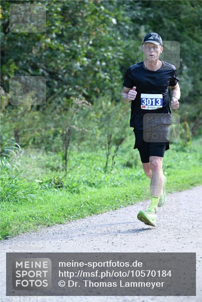 27.09.2026 - 35. Volkslauf durch das schöne Alstertal Dr. Thomas Lammeyer http://msf.ph/oto/10570184 27.09.2026 11:10:16 Laufen 3013 meine-sportfotos.de