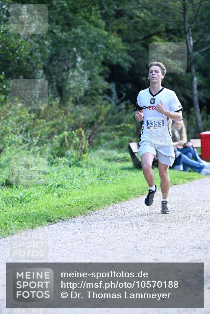 27.09.2026 - 35. Volkslauf durch das schöne Alstertal Dr. Thomas Lammeyer http://msf.ph/oto/10570188 27.09.2026 11:10:28 Laufen 3353 meine-sportfotos.de