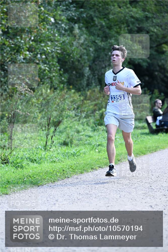 27.09.2026 - 35. Volkslauf durch das schöne Alstertal Dr. Thomas Lammeyer http://msf.ph/oto/10570194 27.09.2026 11:10:29 Laufen 3353 meine-sportfotos.de