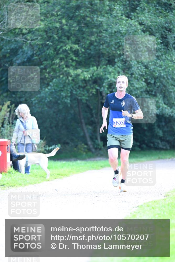 27.09.2026 - 35. Volkslauf durch das schöne Alstertal Dr. Thomas Lammeyer http://msf.ph/oto/10570207 27.09.2026 11:10:59 Laufen 3202 meine-sportfotos.de
