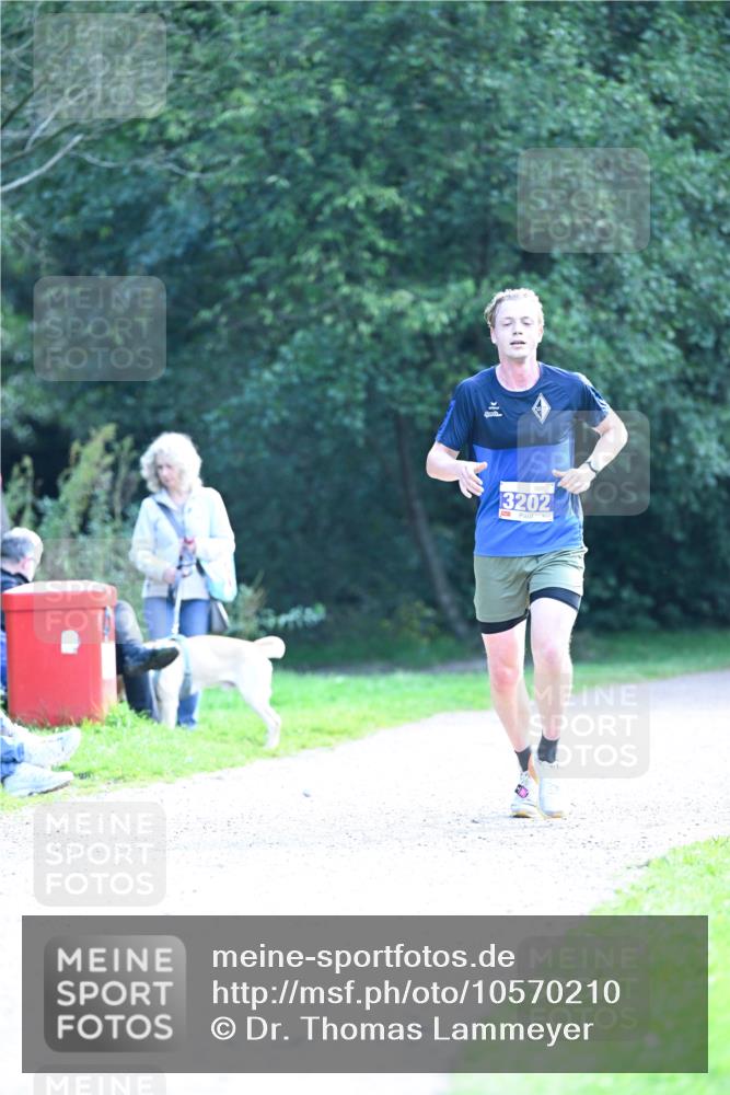27.09.2026 - 35. Volkslauf durch das schöne Alstertal Dr. Thomas Lammeyer http://msf.ph/oto/10570210 27.09.2026 11:10:59 Laufen 3202 meine-sportfotos.de