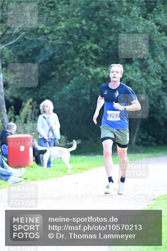27.09.2026 - 35. Volkslauf durch das schöne Alstertal Dr. Thomas Lammeyer http://msf.ph/oto/10570213 27.09.2026 11:11:00 Laufen 3202 meine-sportfotos.de