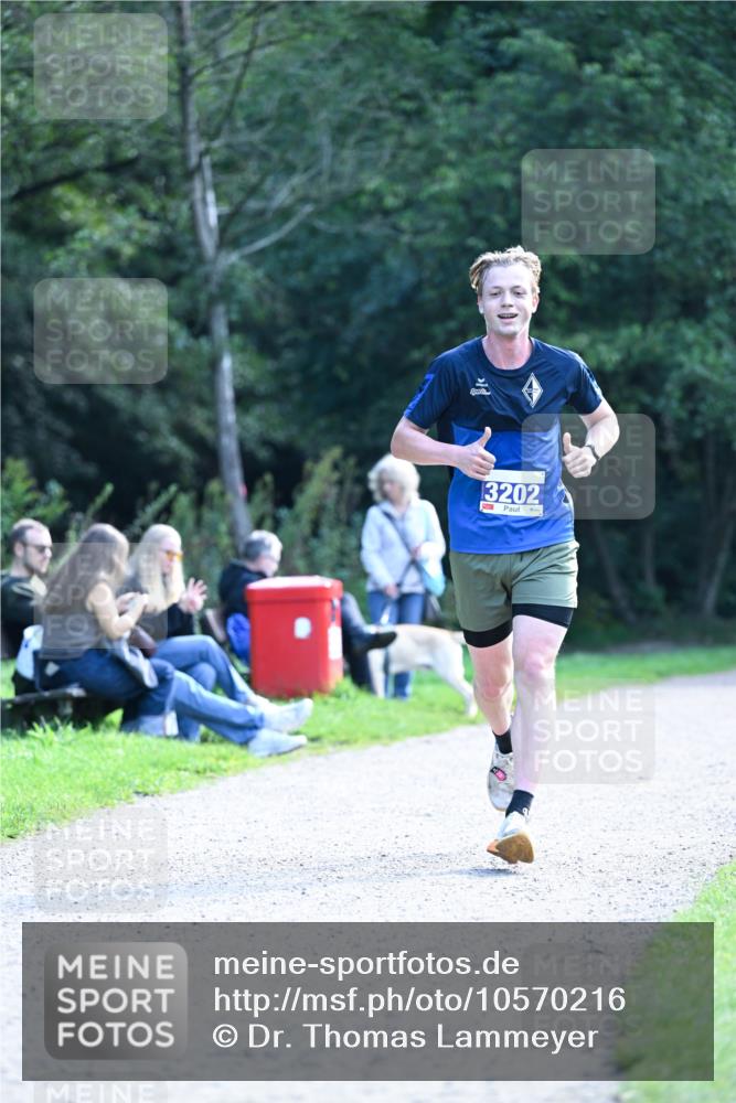 27.09.2026 - 35. Volkslauf durch das schöne Alstertal Dr. Thomas Lammeyer http://msf.ph/oto/10570216 27.09.2026 11:11:01 Laufen 3202 meine-sportfotos.de