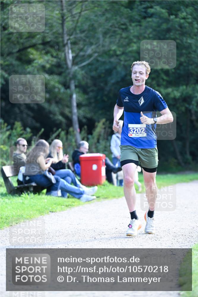 27.09.2026 - 35. Volkslauf durch das schöne Alstertal Dr. Thomas Lammeyer http://msf.ph/oto/10570218 27.09.2026 11:11:01 Laufen 3202 meine-sportfotos.de