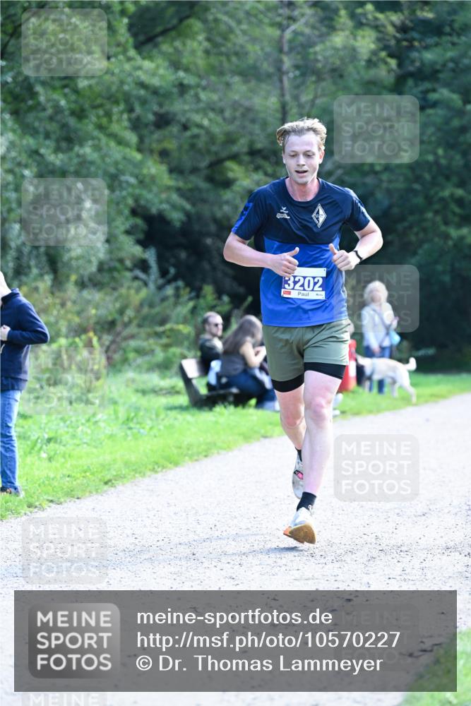 27.09.2026 - 35. Volkslauf durch das schöne Alstertal Dr. Thomas Lammeyer http://msf.ph/oto/10570227 27.09.2026 11:11:02 Laufen 3202 meine-sportfotos.de