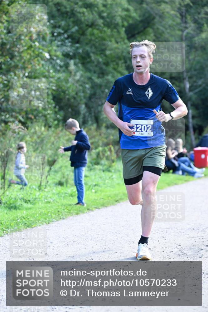 27.09.2026 - 35. Volkslauf durch das schöne Alstertal Dr. Thomas Lammeyer http://msf.ph/oto/10570233 27.09.2026 11:11:03 Laufen 3202 meine-sportfotos.de