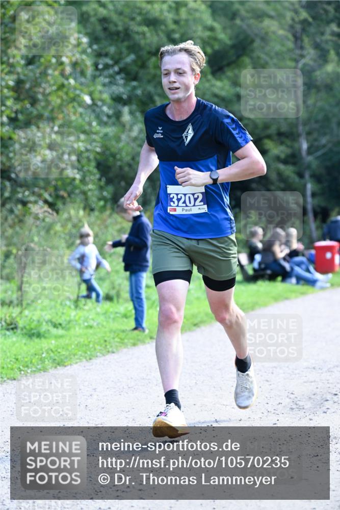 27.09.2026 - 35. Volkslauf durch das schöne Alstertal Dr. Thomas Lammeyer http://msf.ph/oto/10570235 27.09.2026 11:11:04 Laufen 3202 meine-sportfotos.de