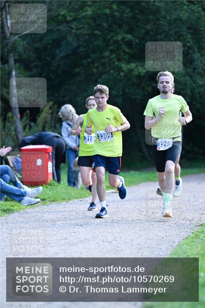 27.09.2026 - 35. Volkslauf durch das schöne Alstertal Dr. Thomas Lammeyer http://msf.ph/oto/10570269 27.09.2026 11:11:20 Laufen 318, 3309, 3288 meine-sportfotos.de