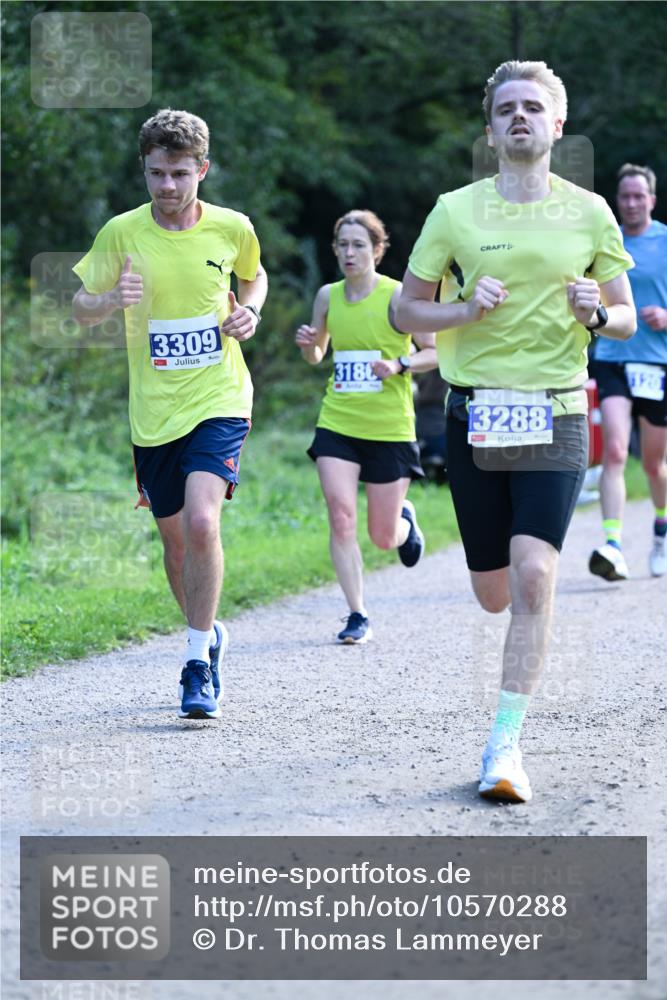 27.09.2026 - 35. Volkslauf durch das schöne Alstertal Dr. Thomas Lammeyer http://msf.ph/oto/10570288 27.09.2026 11:11:23 Laufen 3309, 3180, 13288 meine-sportfotos.de