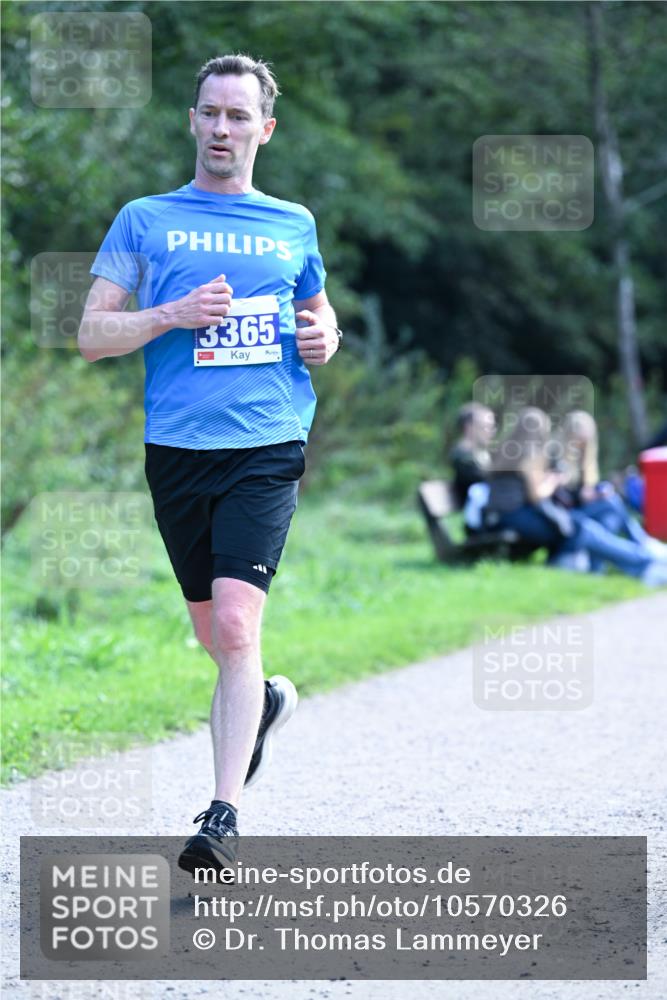 27.09.2026 - 35. Volkslauf durch das schöne Alstertal Dr. Thomas Lammeyer http://msf.ph/oto/10570326 27.09.2026 11:11:34 Laufen 3365 meine-sportfotos.de