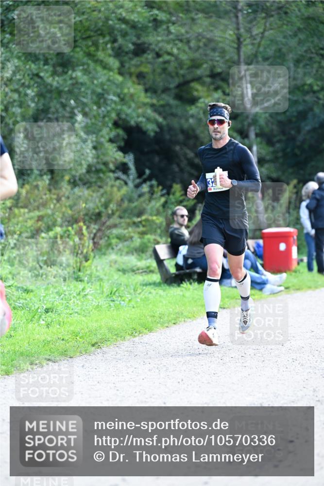 27.09.2026 - 35. Volkslauf durch das schöne Alstertal Dr. Thomas Lammeyer http://msf.ph/oto/10570336 27.09.2026 11:11:44 Laufen  meine-sportfotos.de