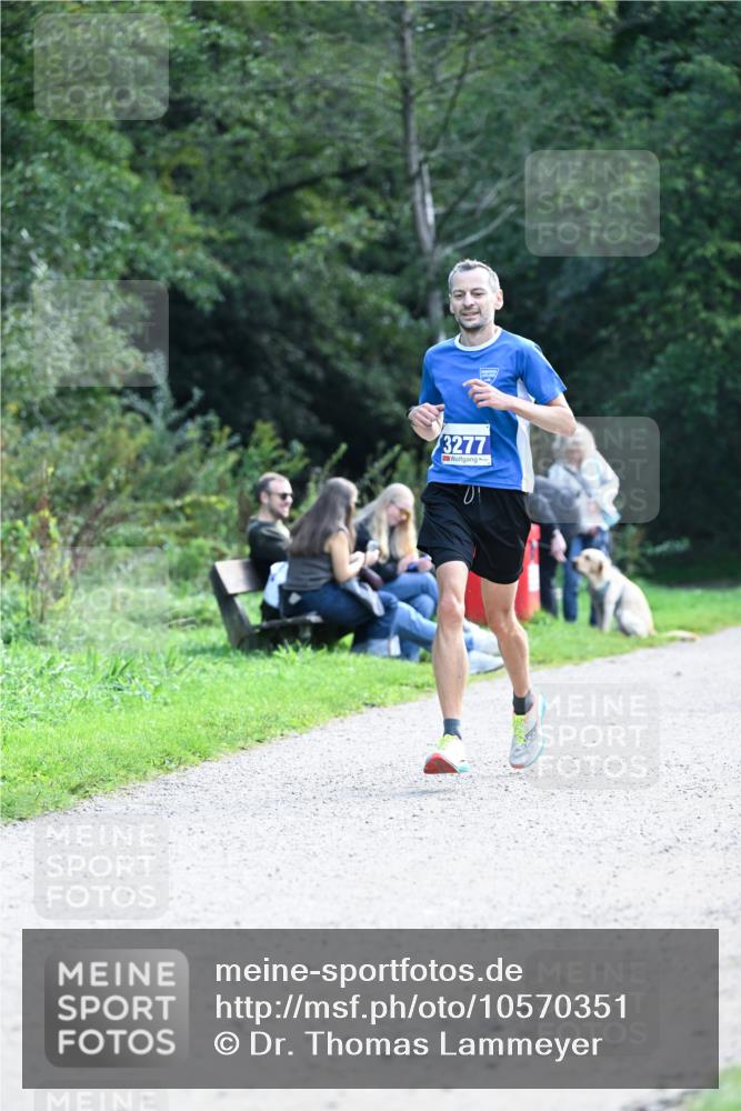 27.09.2026 - 35. Volkslauf durch das schöne Alstertal Dr. Thomas Lammeyer http://msf.ph/oto/10570351 27.09.2026 11:12:15 Laufen 3277 meine-sportfotos.de