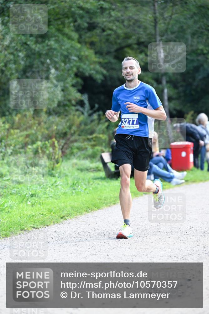 27.09.2026 - 35. Volkslauf durch das schöne Alstertal Dr. Thomas Lammeyer http://msf.ph/oto/10570357 27.09.2026 11:12:16 Laufen 3277 meine-sportfotos.de