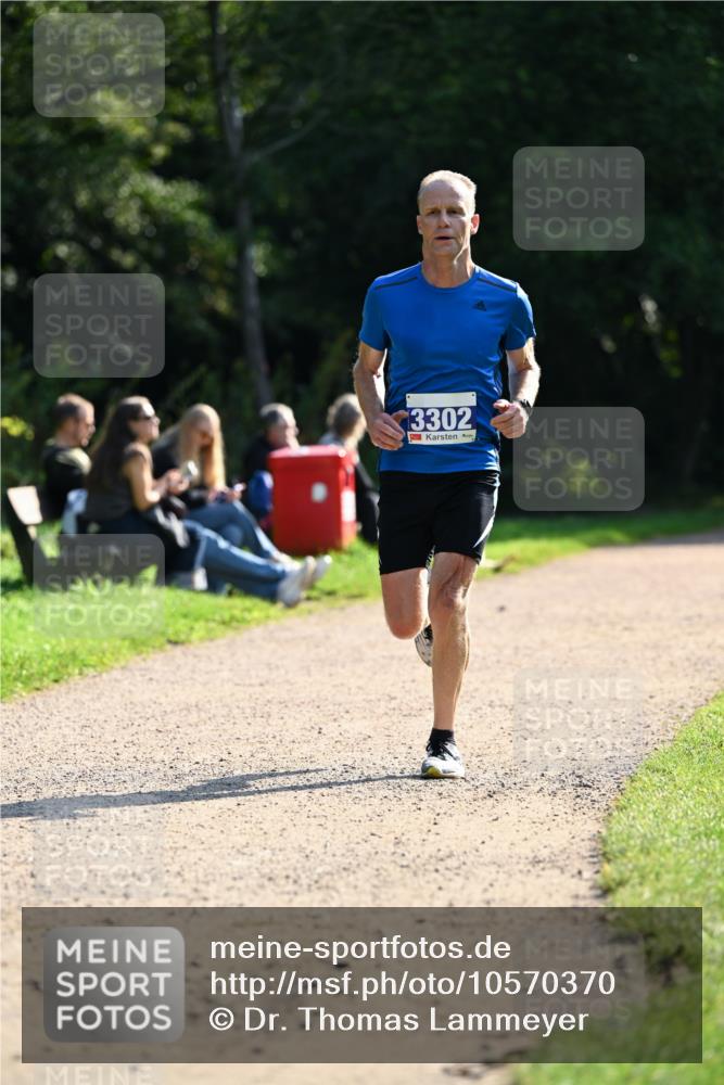 27.09.2026 - 35. Volkslauf durch das schöne Alstertal Dr. Thomas Lammeyer http://msf.ph/oto/10570370 27.09.2026 11:12:40 Laufen 3302 meine-sportfotos.de