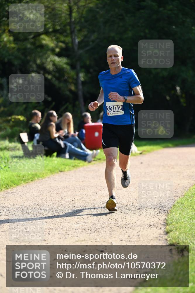 27.09.2026 - 35. Volkslauf durch das schöne Alstertal Dr. Thomas Lammeyer http://msf.ph/oto/10570372 27.09.2026 11:12:40 Laufen 3302 meine-sportfotos.de